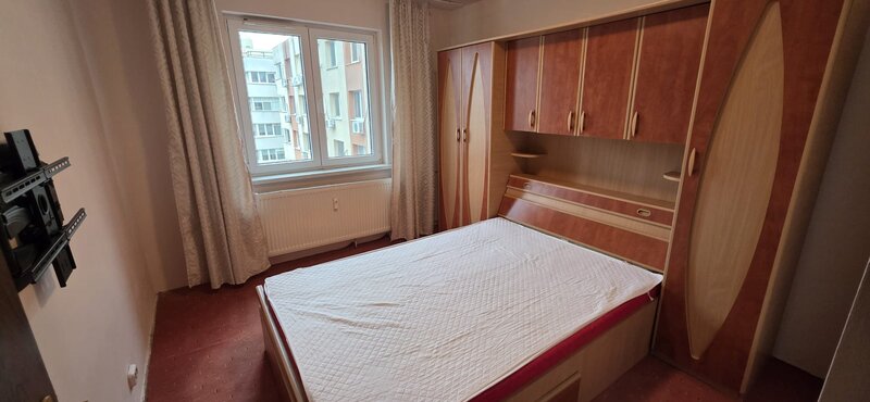 Dristor, 3 min metrou,