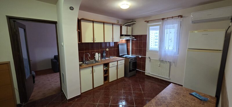 Dristor, 3 min metrou,